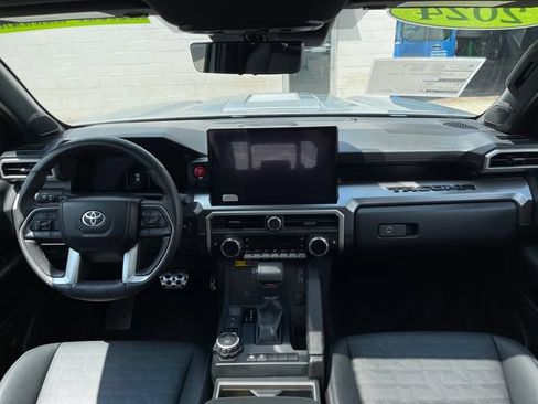 Used 2024 Toyota Tacoma TRD Sport w/ TRD Sport Premium Package AWD/4WD image 32