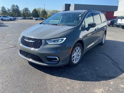 Used 2022 Chrysler Pacifica Touring-L