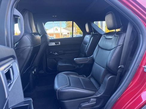 Used 2023 Ford Explorer ST w/ Equipment Group 401A image 12