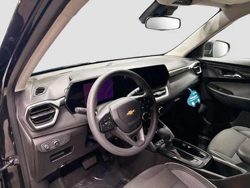 Certified 2025 Chevrolet TrailBlazer LT AWD/4WD image 10