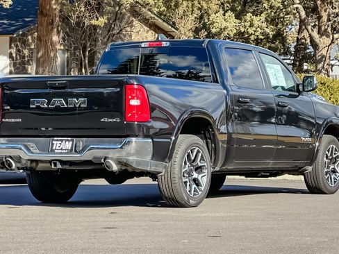 Used 2025 RAM 1500 Laramie AWD/4WD image 3