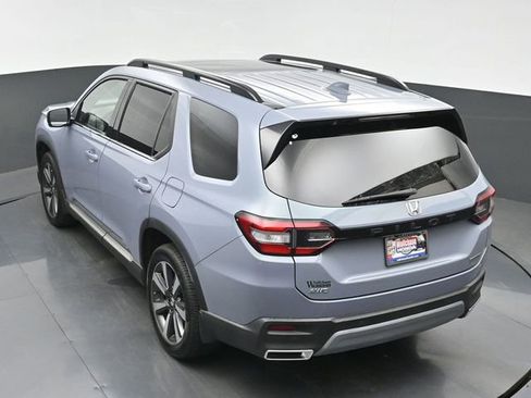 Certified 2024 Honda Pilot Touring image 31