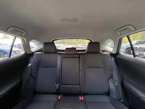 Used 2023 Toyota Venza LE AWD/4WD image 24