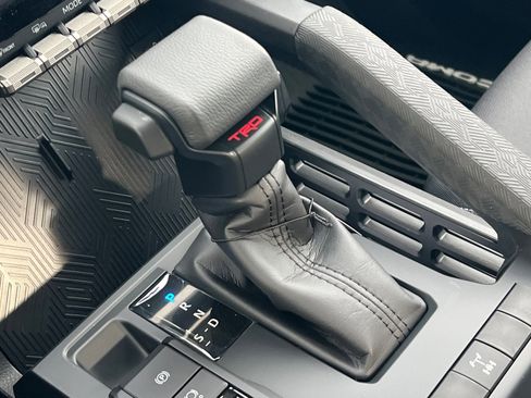 New 2025 Toyota Tacoma TRD Off-Road image 17