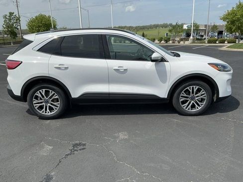 Used 2021 Ford Escape SEL w/ Technology Package image 2