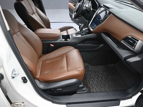 Used 2023 Subaru Outback Touring XT image 15