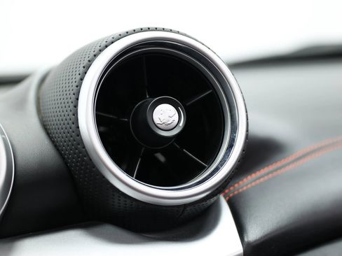 Used 2017 Ferrari California T RWD image 36