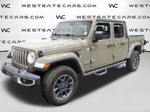 Used 2020 Jeep Gladiator Overland image 1
