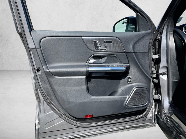 Certified 2021 Mercedes-Benz GLA 250 4MATIC image 18