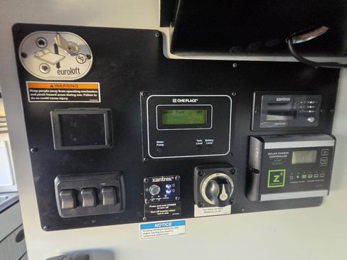 Used 2020 Mercedes-Benz Sprinter 2500 image 55