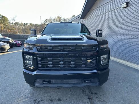 Used 2020 Chevrolet Silverado 2500 Custom w/ Custom Value Package image 2