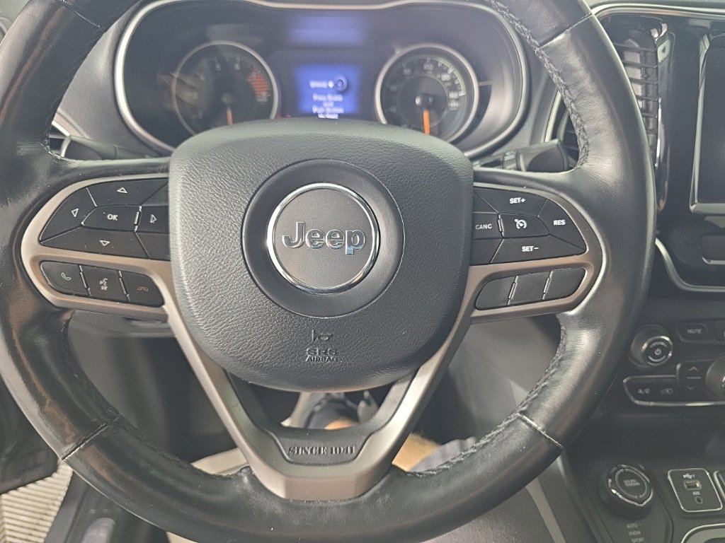 Used 2019 Jeep Cherokee Limited AWD/4WD image 27