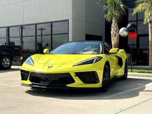 Used 2022 Chevrolet Corvette Stingray Premium Conv w/ Z51 Performance Package image 12