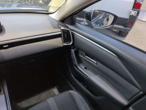 Used 2025 MAZDA CX-50 AWD 2.5 S w/ Weather Package image 17