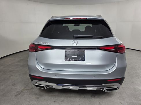 New 2026 Mercedes-Benz GLC 300 image 5