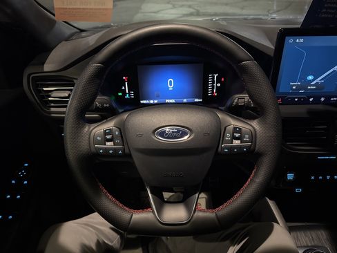 Certified 2023 Ford Escape ST-Line w/ Tech Pack #1 image 27