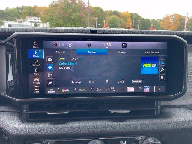 Used 2025 Jeep Wrangler Sport AWD/4WD image 18