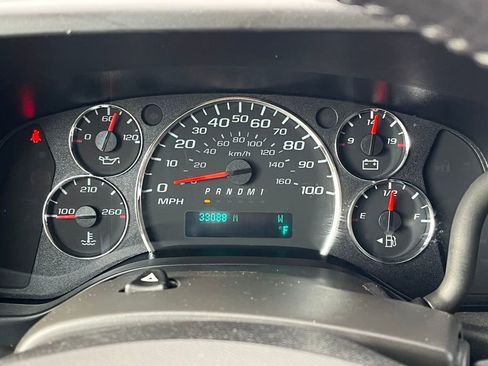 Used 2024 Chevrolet Express 3500 LT w/ LT Preferred Equipment Group image 13