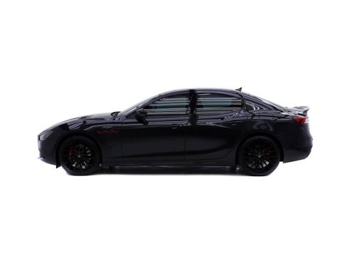 Used 2023 Maserati Ghibli Trofeo RWD image 3