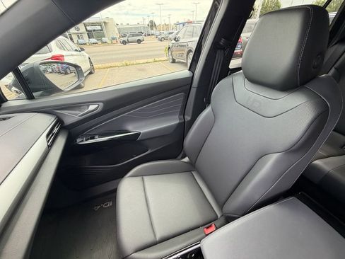 Used 2023 Volkswagen ID.4 Pro S AWD/4WD image 21
