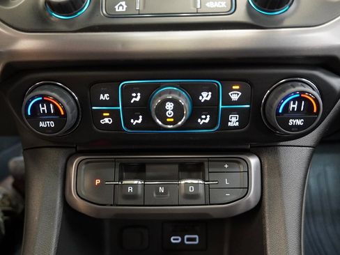 Certified 2023 GMC Acadia AT4 w/ Technology Package image 17