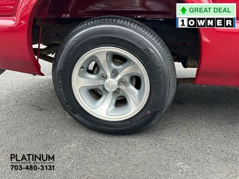 Used 2003 Chevrolet S10 Pickup LS image 16