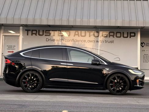 Used 2016 Tesla Model X 90D AWD/4WD image 5