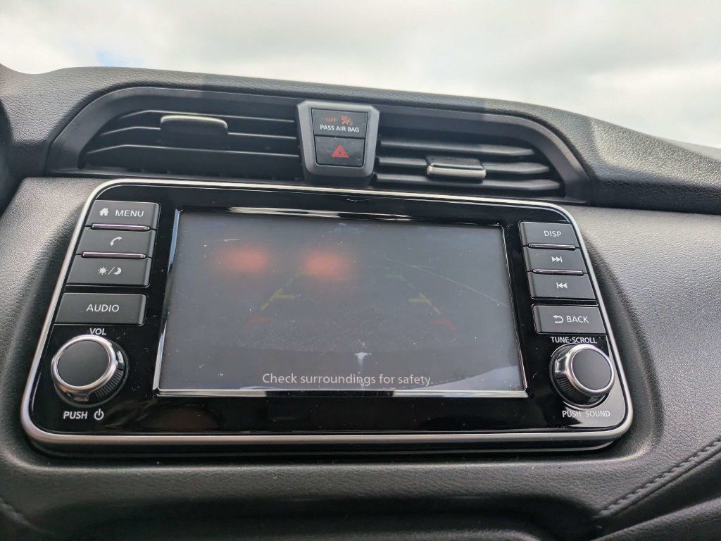 Used 2020 Nissan Versa S FWD image 20