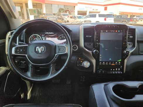 Used 2022 RAM 1500 Laramie AWD/4WD image 13
