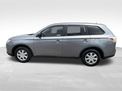 Used 2015 Mitsubishi Outlander ES FWD image 4