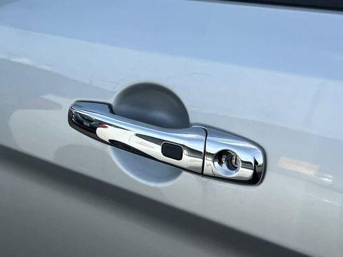 Used 2019 Ford Explorer Limited w/ Class III Trailer Tow Package image 19