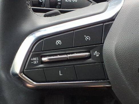 Used 2025 Chevrolet Equinox LT w/ Safety and Technology Package image 12