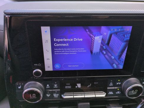 Used 2024 Toyota Highlander XSE FWD image 27