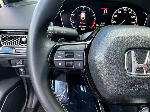 Used 2024 Honda Civic Sport image 10