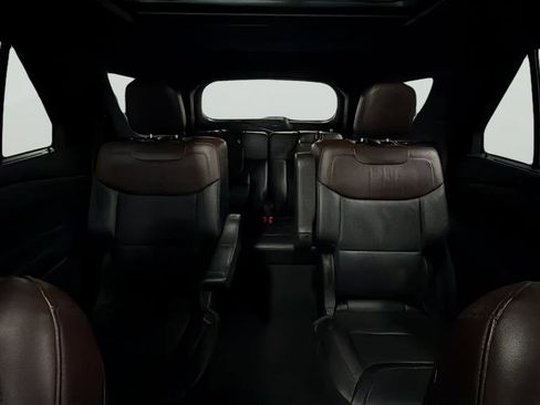 Used 2022 Ford Explorer Platinum w/ Equipment Group 601A image 26