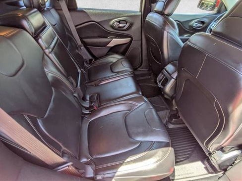 Used 2017 Jeep Cherokee High Altitude AWD/4WD image 19