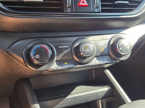 Used 2023 Kia Forte LXS image 23