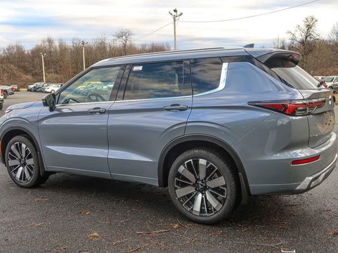 New 2026 Mitsubishi Outlander SEL FWD image 15