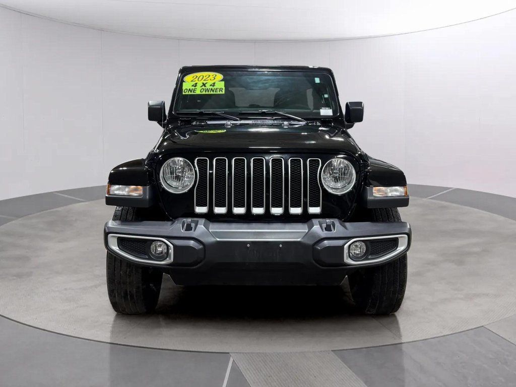 Used 2023 Jeep Wrangler Unlimited Sahara AWD/4WD image 8