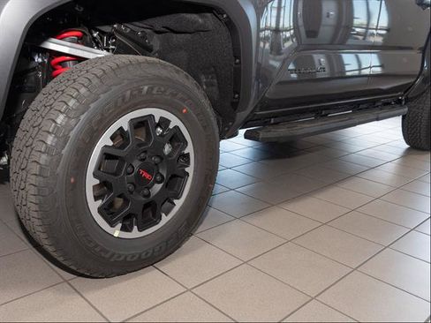 New 2026 Toyota Tacoma TRD Off-Road AWD/4WD image 5