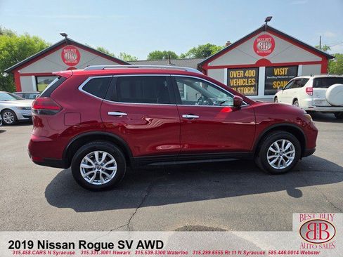 Used 2019 Nissan Rogue SV AWD/4WD image 2