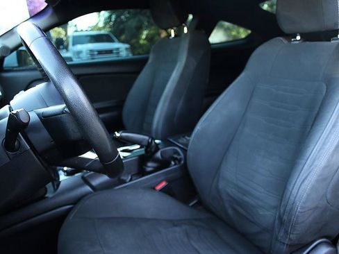Used 2015 Ford Mustang GT RWD image 10
