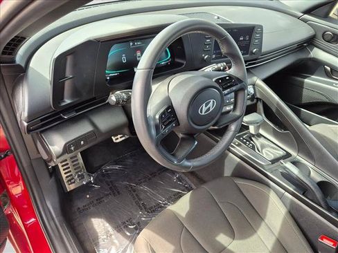 Certified 2025 Hyundai Elantra Sport FWD image 10