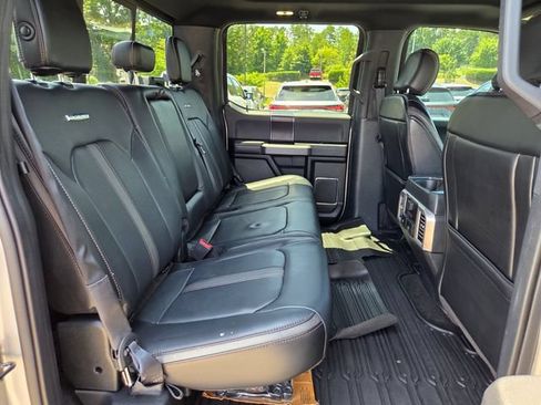 Used 2019 Ford F150 Platinum w/ Equipment Group 701A Luxury AWD/4WD image 25
