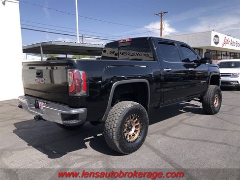 Used 2018 GMC Sierra 1500 SLT AWD/4WD image 9