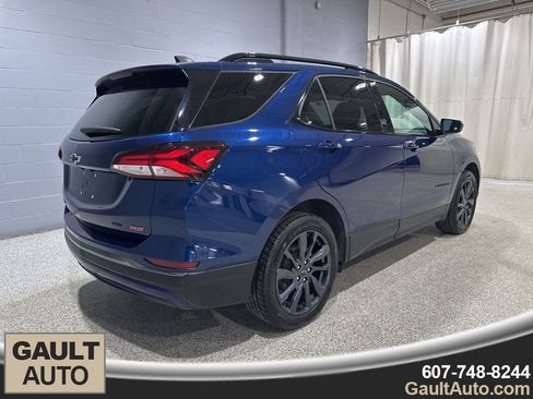 Used 2022 Chevrolet Equinox RS image 3