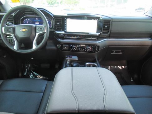 Used 2024 Chevrolet Silverado 1500 LTZ w/ LTZ Premium Package AWD/4WD image 13