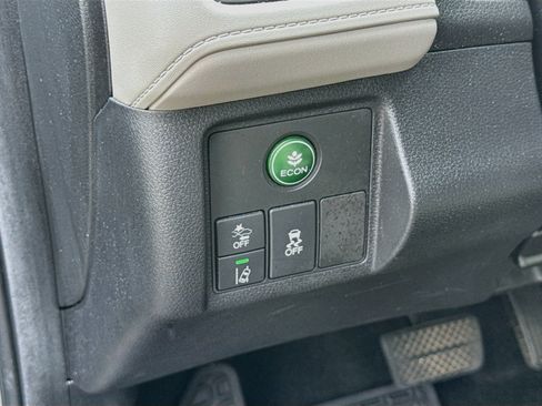 Used 2019 Honda HR-V EX image 10
