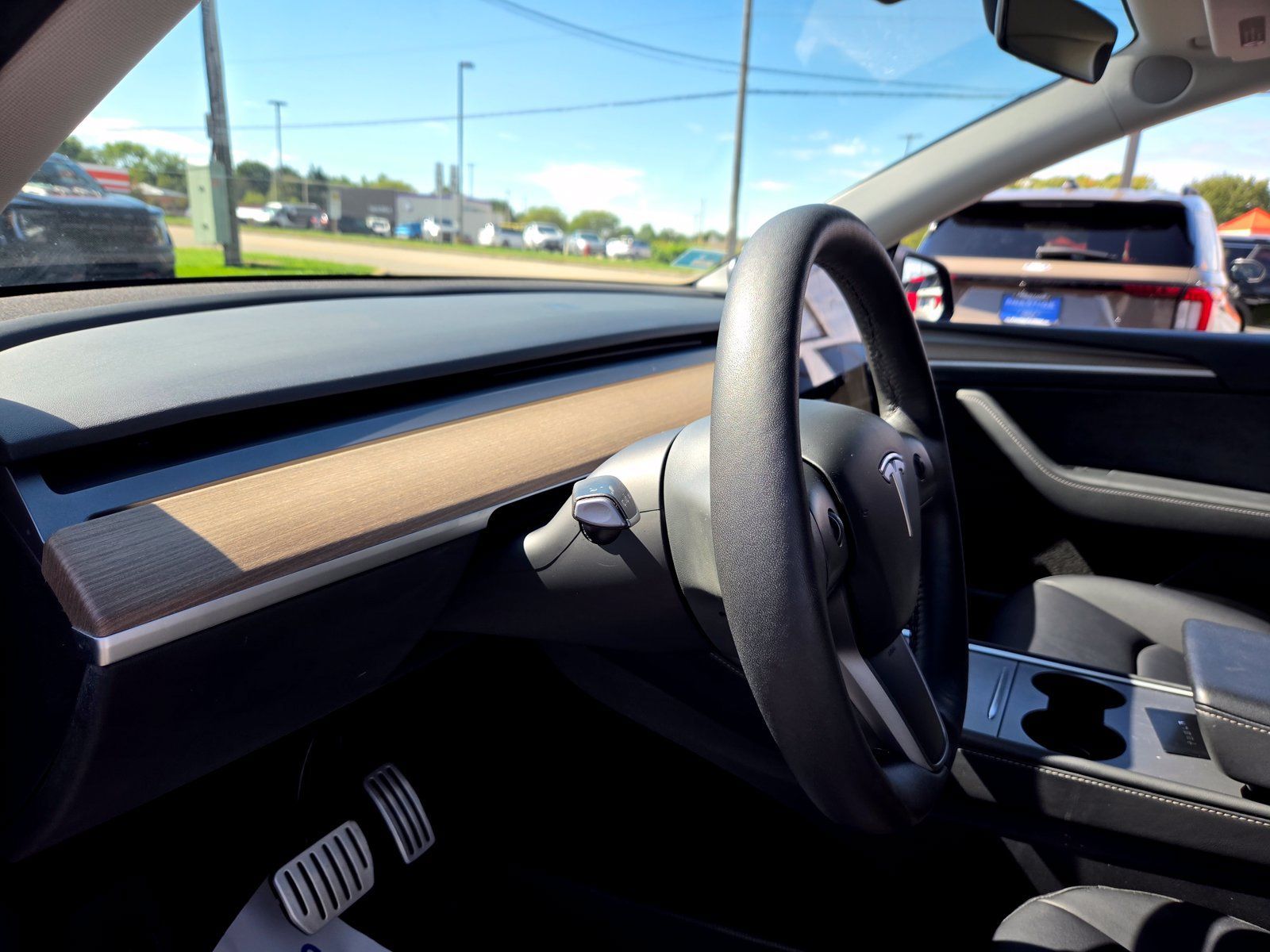 Used 2023 Tesla Model Y Performance AWD/4WD image 15