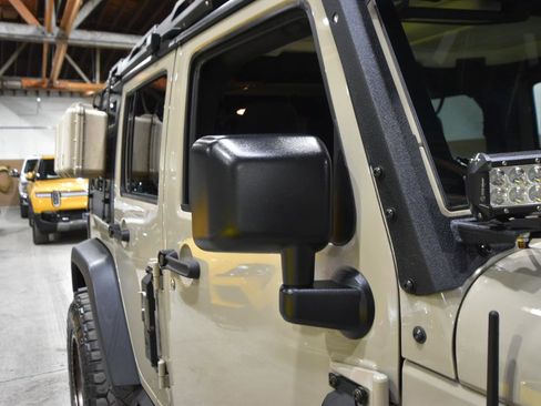 Used 2018 Jeep Wrangler Unlimited Sport S image 63